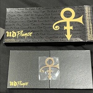 💕 NEW URBAN DECAY PRINCE (BLACK) EYESHADOW PALETTE 💕